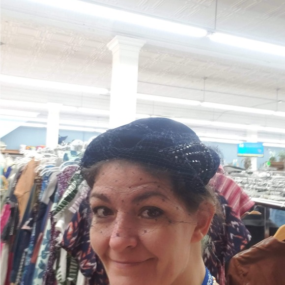 Meet your Posher, Jade - Picture 6 of 10